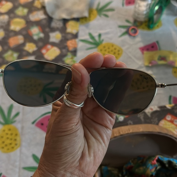 Maui Jim small frame aviators for a thin face with new lenses & original case - Picture 3 of 7